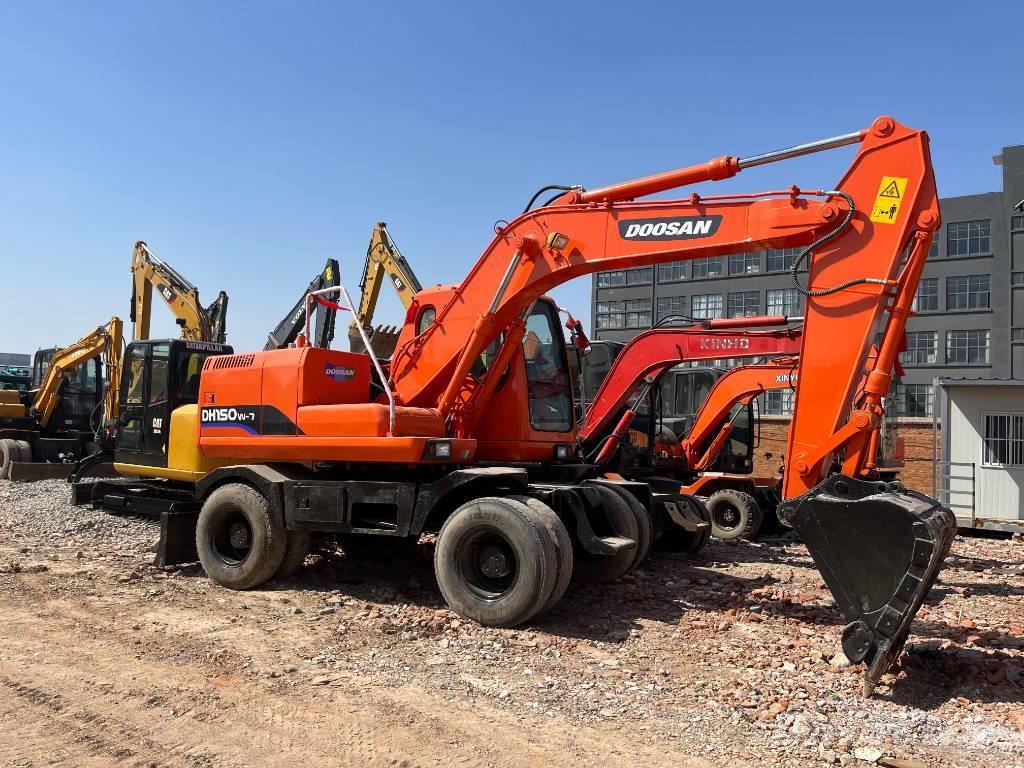 Doosan 150 Excavadoras de ruedas