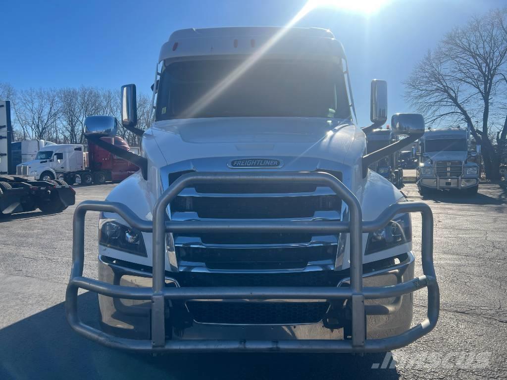 Freightliner Cascadia 126 Camiones tractor