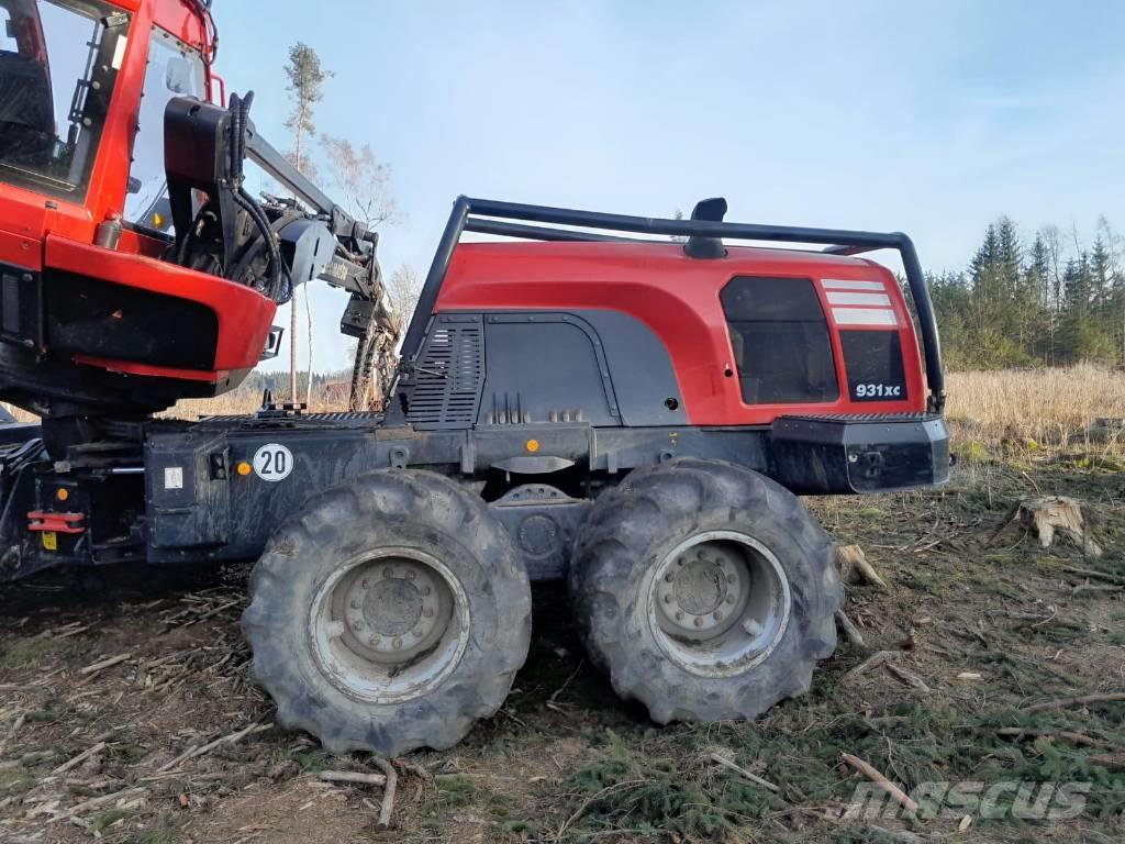 Komatsu 931 XC Cosechadoras