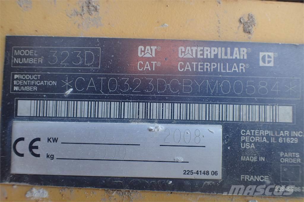 CAT 323D Tractores