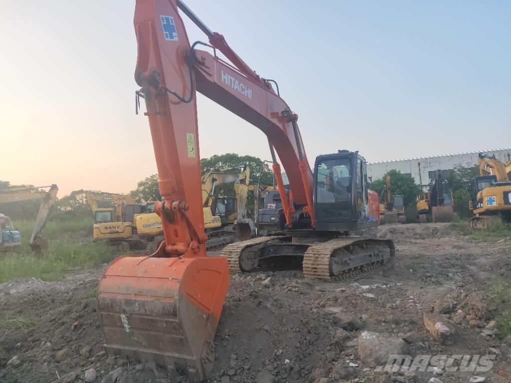 Hitachi ZX 210 Excavadoras sobre orugas