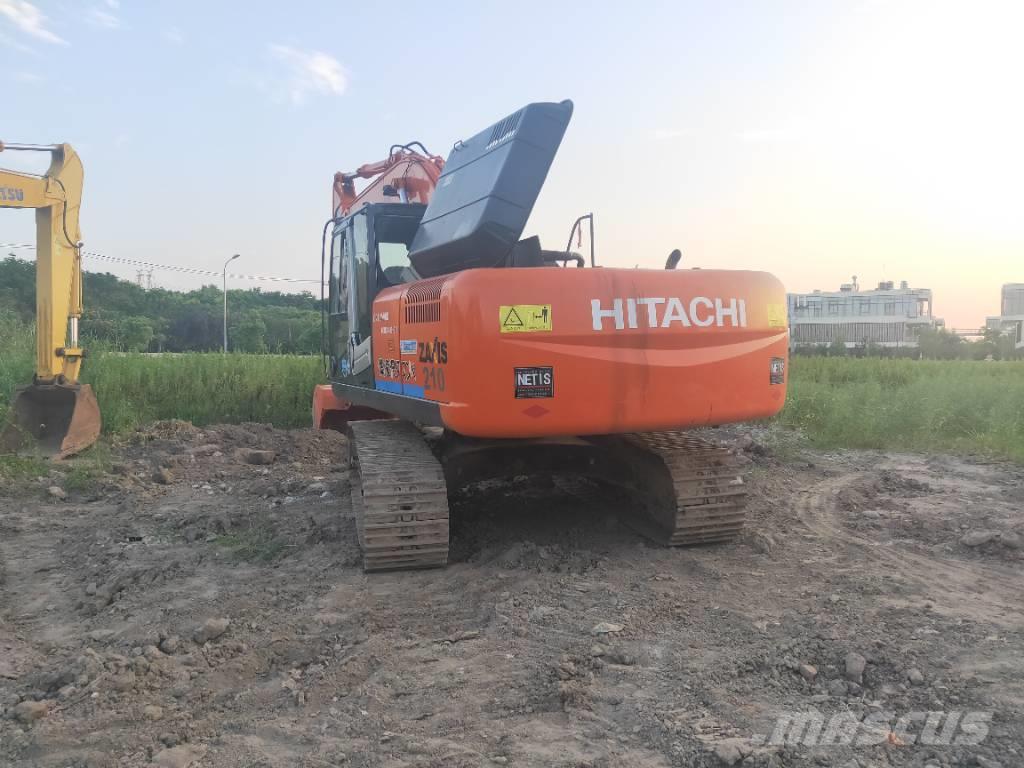 Hitachi ZX 210 Excavadoras sobre orugas