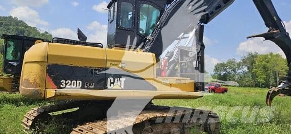 CAT 320D Cargadoras forestales