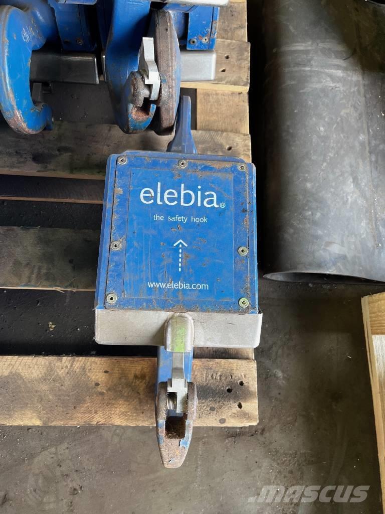  Elebia E5 Port material handlers