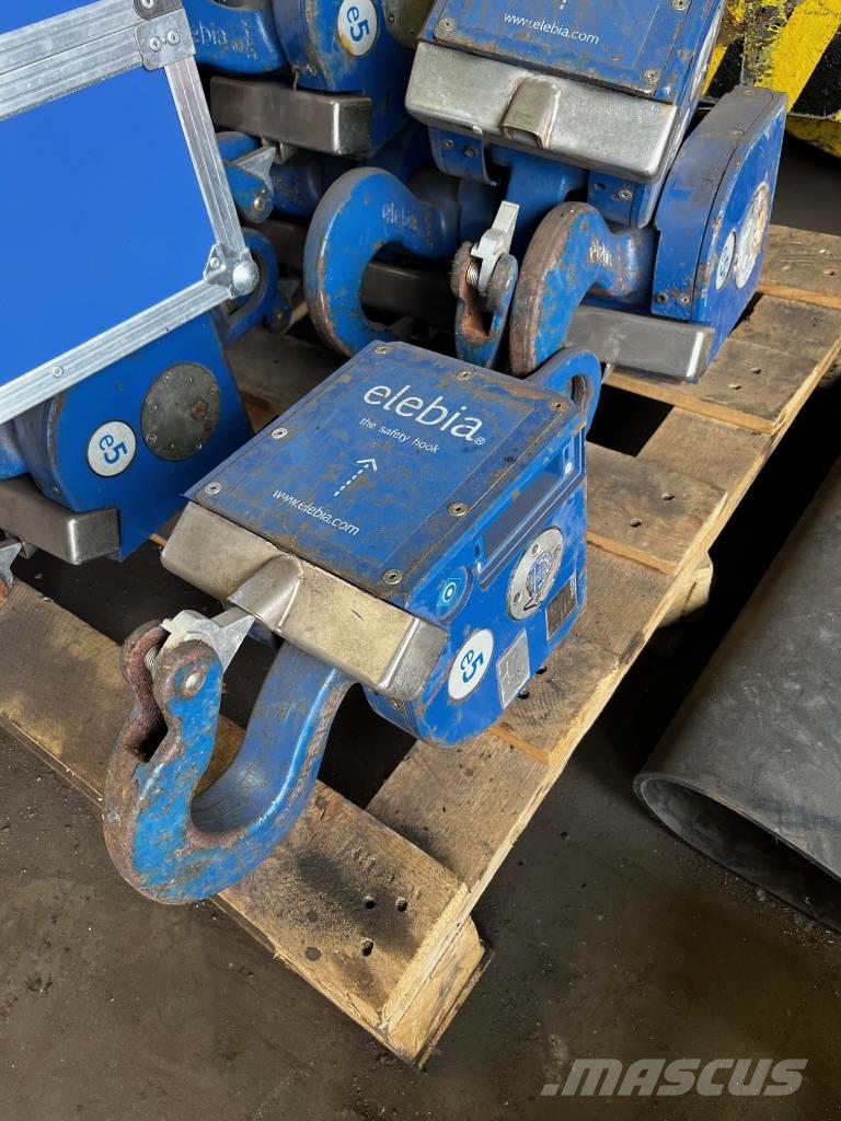  Elebia E5 Port material handlers