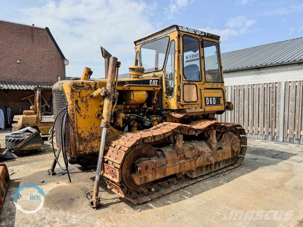 CAT D6D Buldozer sobre oruga