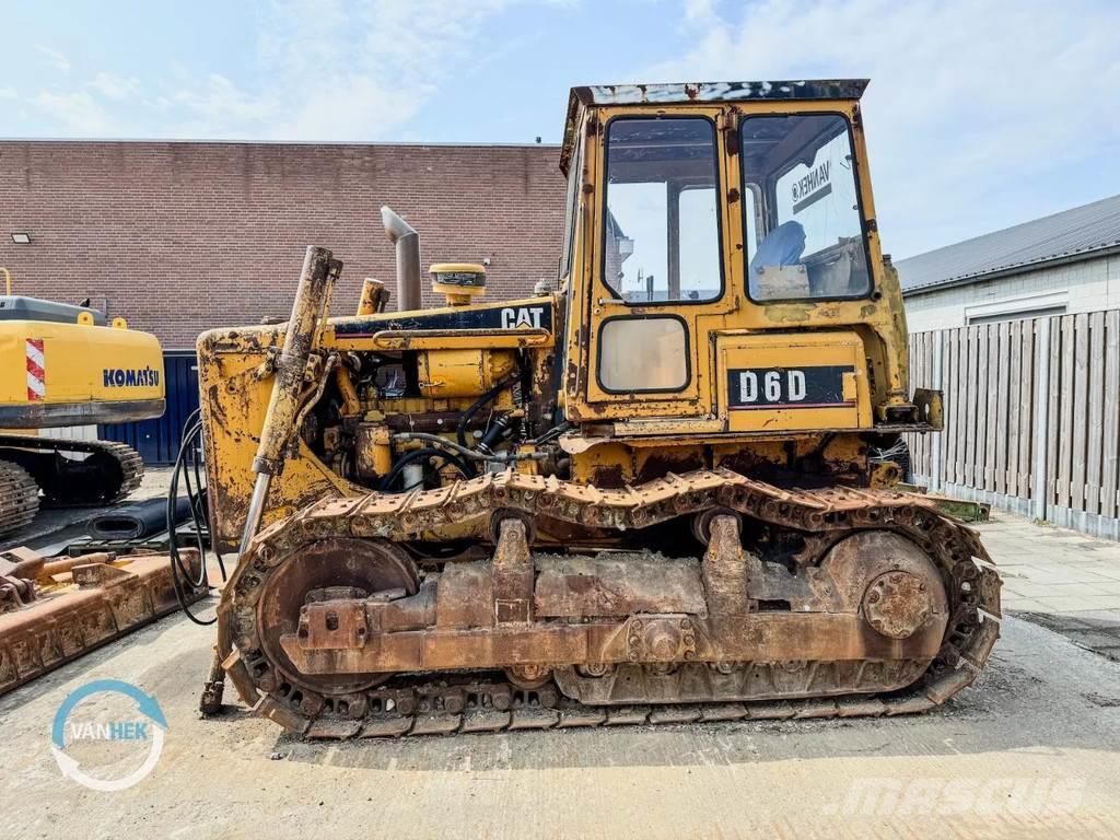 CAT D6D Buldozer sobre oruga