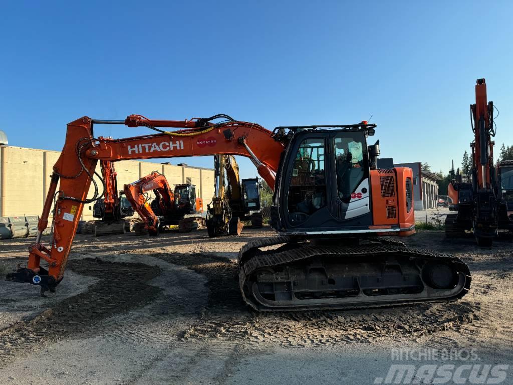 Hitachi ZX 135 Excavadoras sobre orugas