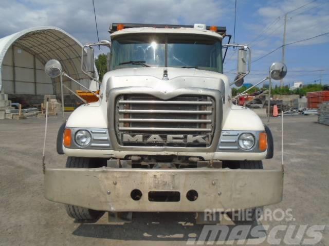 Mack CV 713 Bañeras basculantes usadas