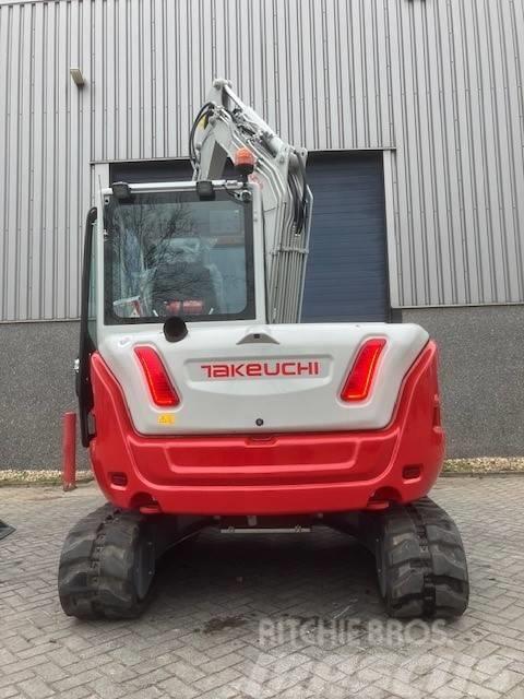 Takeuchi TB370 Excavadoras 7t - 12t