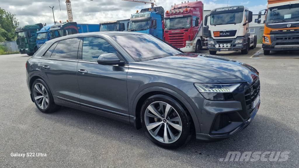 Audi Q8 Carros