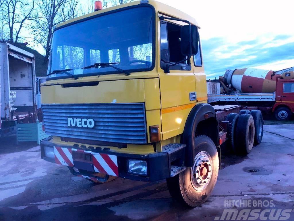 Iveco 330-26 Otros camiones