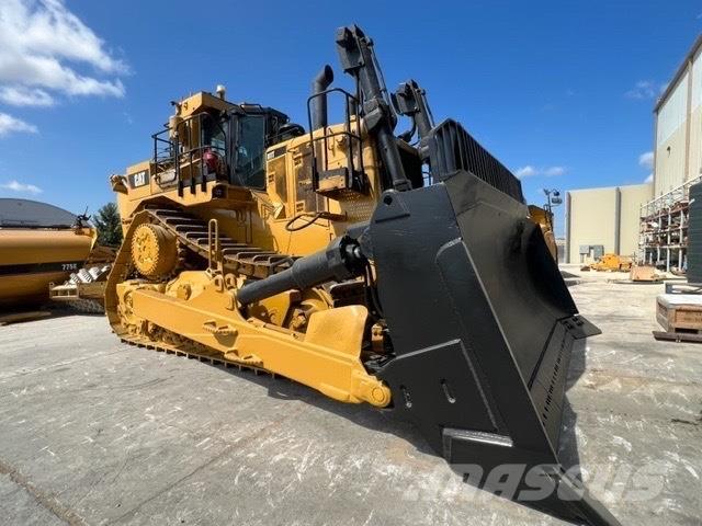 CAT D11T Buldozer sobre oruga