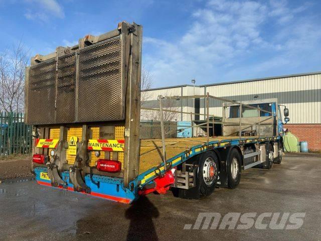 DAF CF400 Camiones de superficie plana/cabrestantes