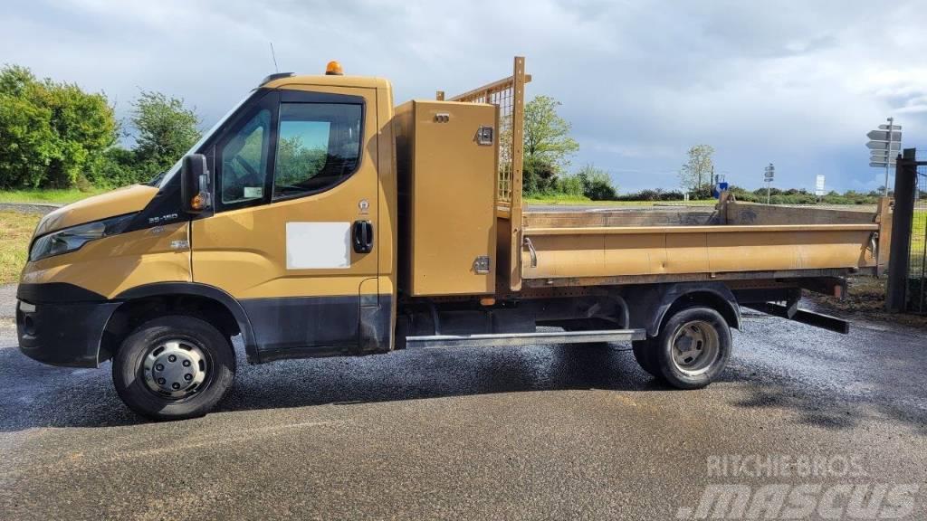 Iveco 35C 15 Caja abierta/laterales abatibles