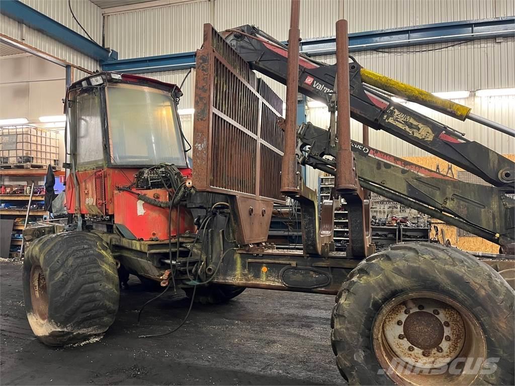 Valmet 860 Transportadoras