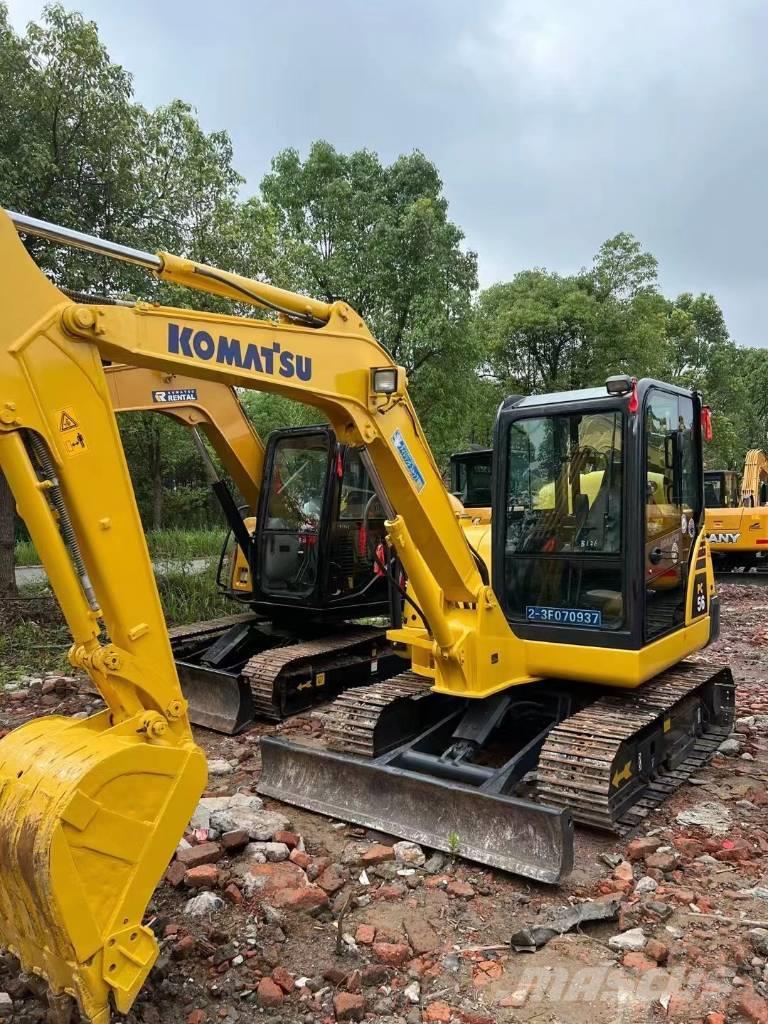 Komatsu PC56-7 Excavadoras sobre orugas