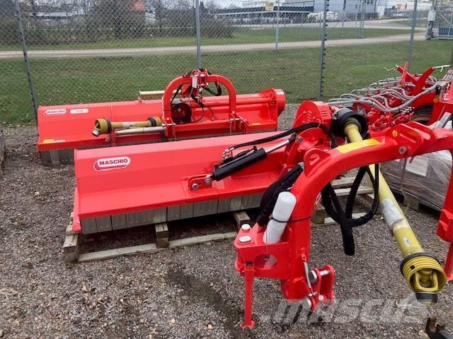 Maschio slagklippare Segadoras y cortadoras de hojas para pasto