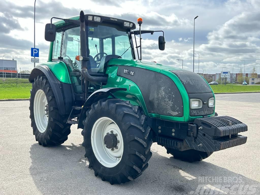 Valtra T120C Tractores