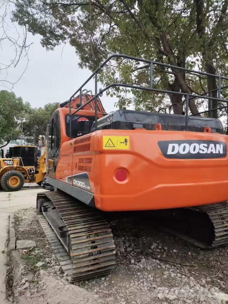 Doosan DX300LC-9c Excavadoras sobre orugas