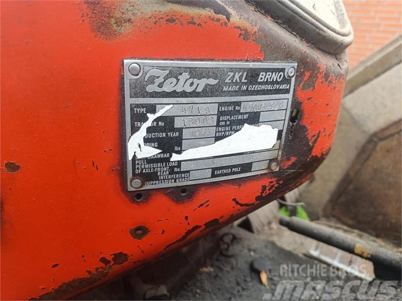 Zetor 4718 Tractores