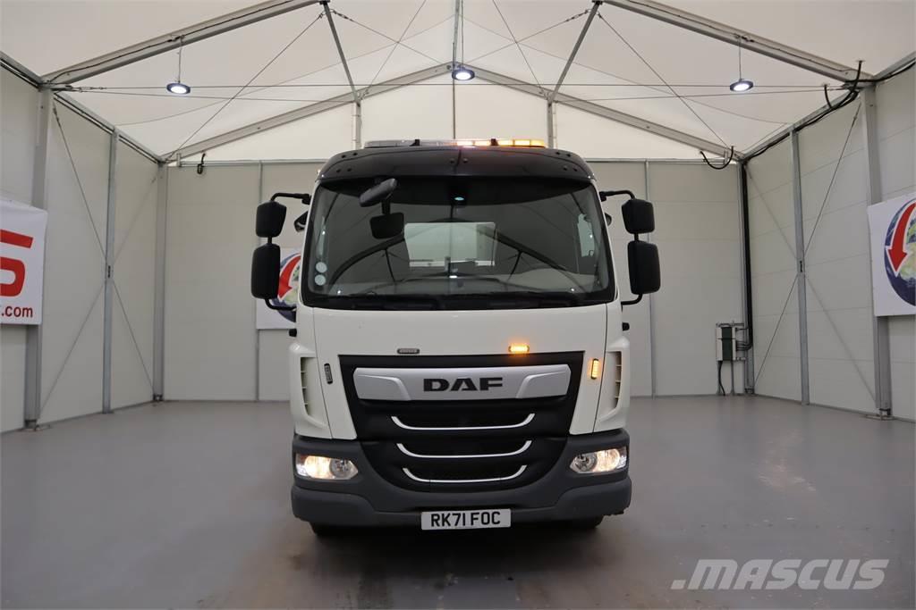 DAF LF230 Barredora fregadora combinada