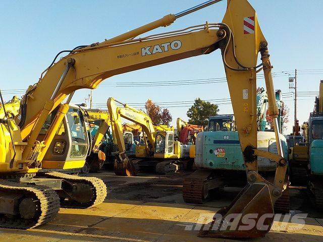 Kato HD823MR-6 Excavadoras sobre orugas