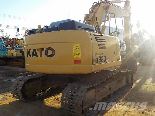 Kato HD823MR-6 Excavadoras sobre orugas