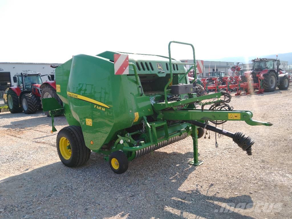 John Deere F441M Empacadoras circular