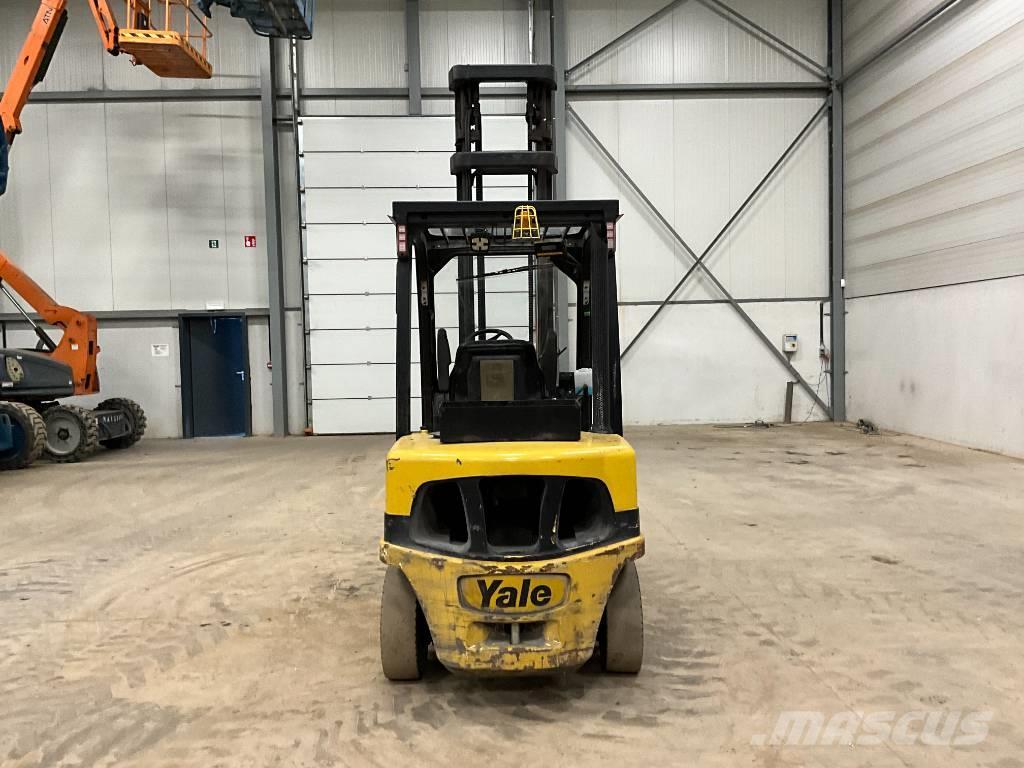 Yale 35 VX Camiones diesel