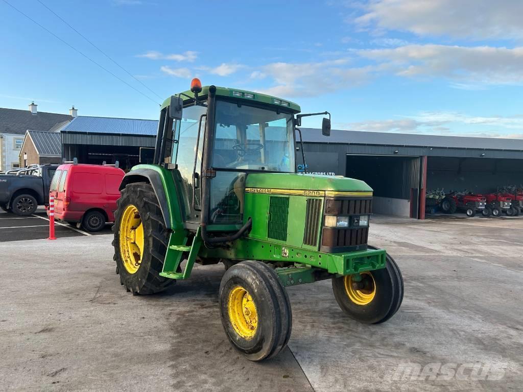 John Deere 6200 Tractores