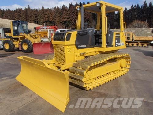 Komatsu D31PX-21 Buldozer sobre oruga