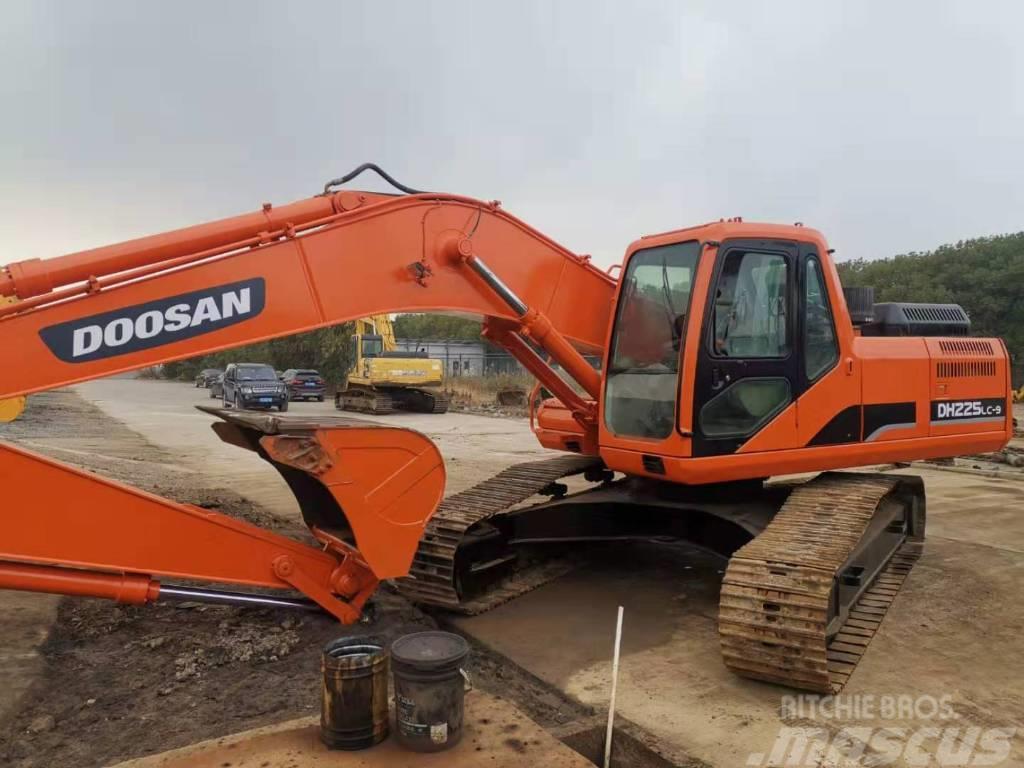 Doosan DH225LC-9 Excavadoras sobre orugas