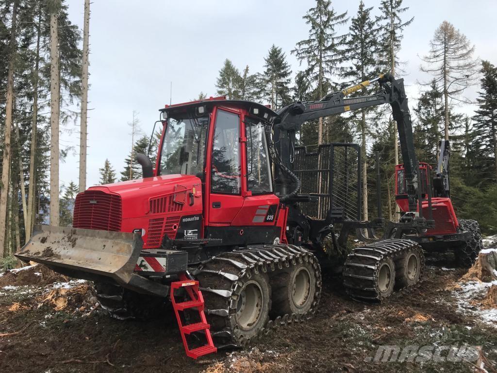 Komatsu 835 Transportadoras