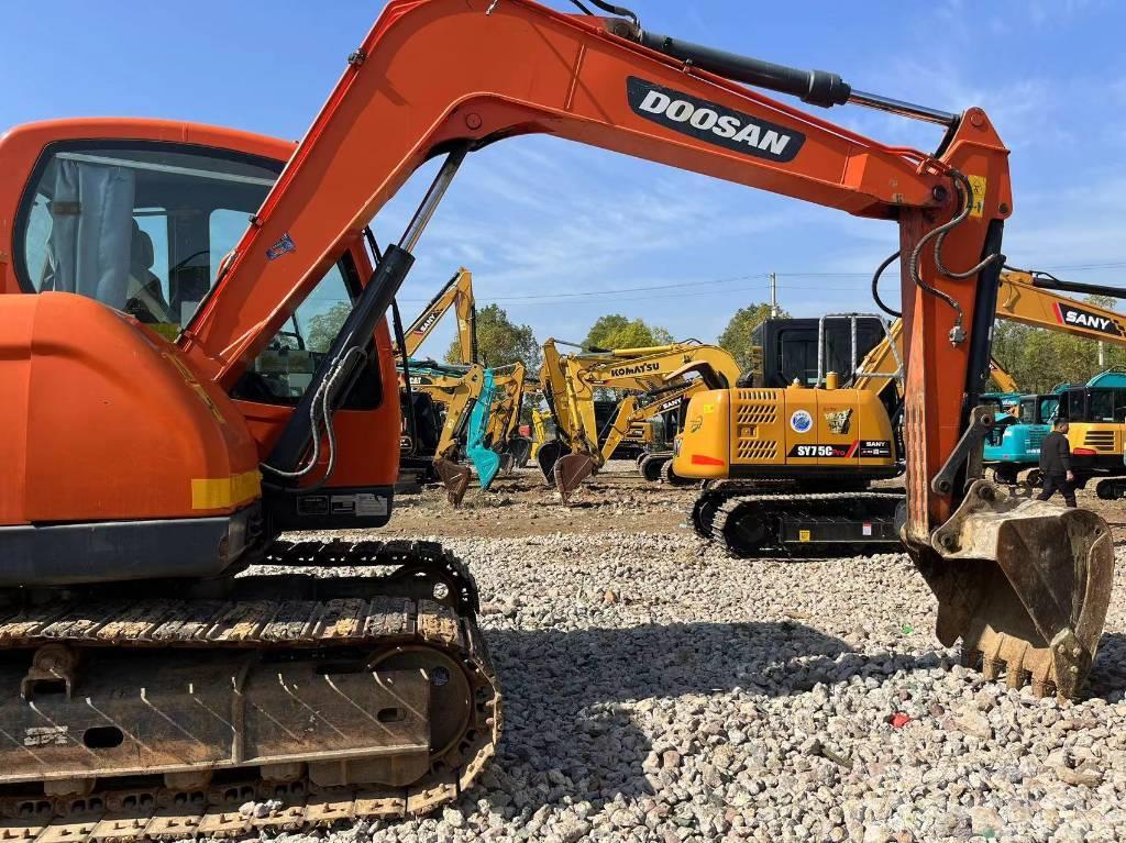 Doosan DX 80 Excavadoras 7t - 12t