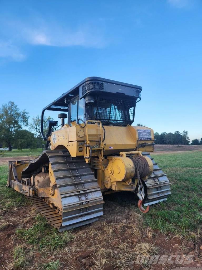 CAT D 6 Buldozer sobre oruga