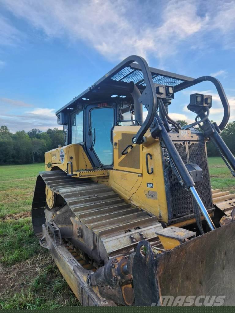 CAT D 6 Buldozer sobre oruga