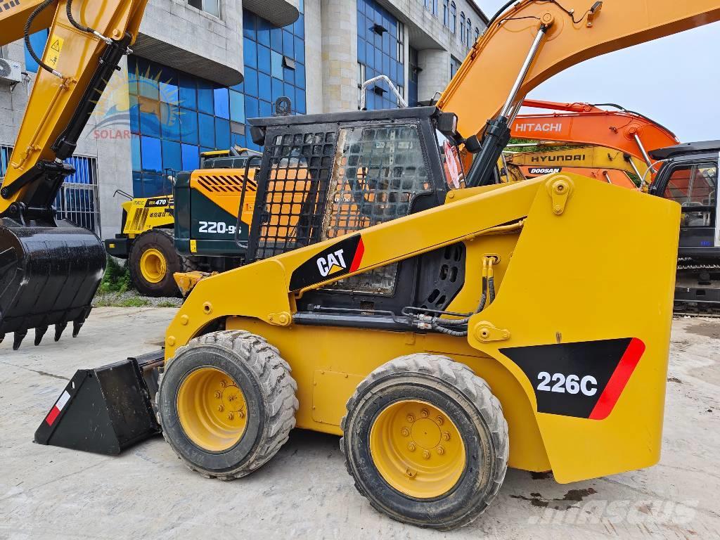 CAT 226c Minicargadoras