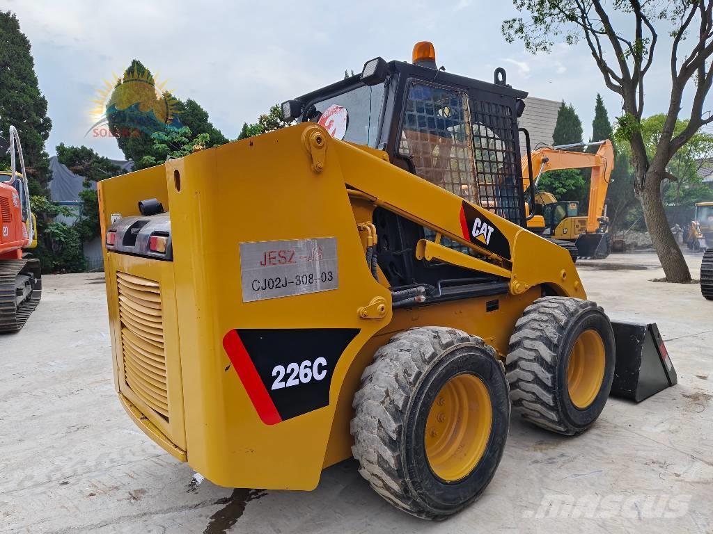 CAT 226c Minicargadoras