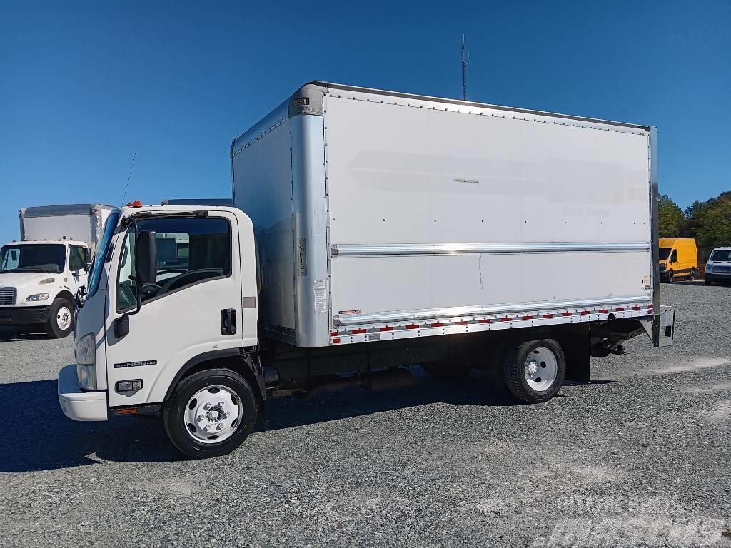 Isuzu NPR Camiones con caja de remolque