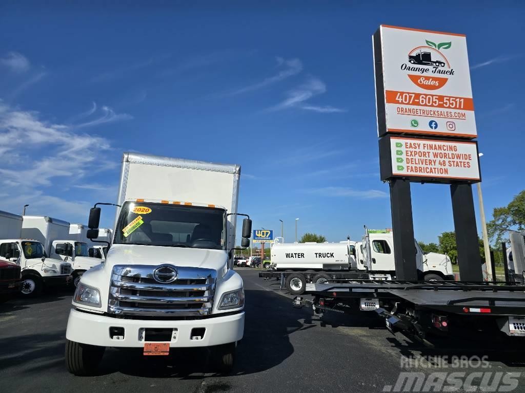 Hino 268 Camiones con caja de remolque