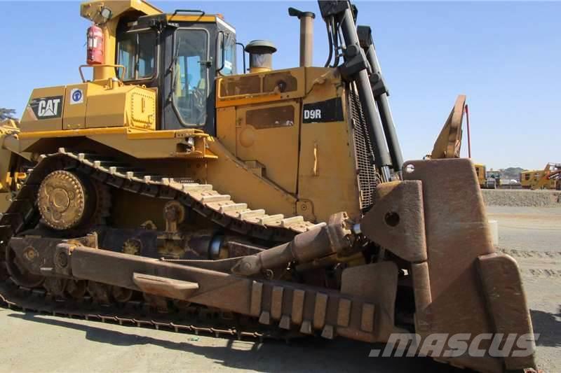 CAT D9R Buldozer sobre oruga