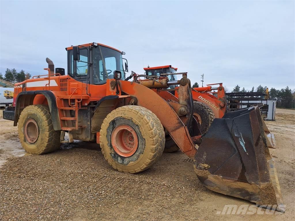 Doosan DL450 Otros