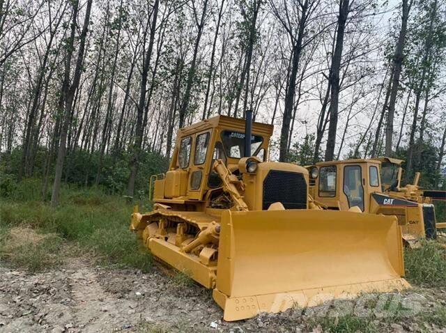 CAT D7G Buldozer sobre oruga