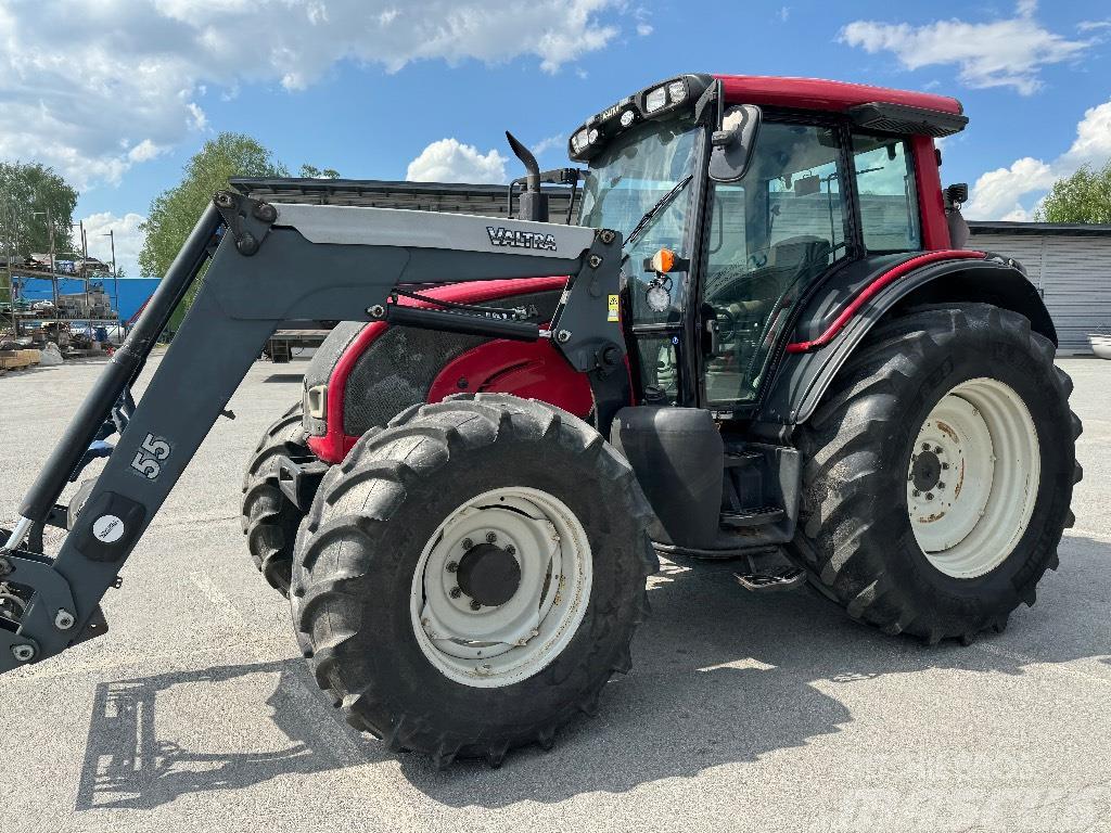 Valtra N141 Advance Tractores