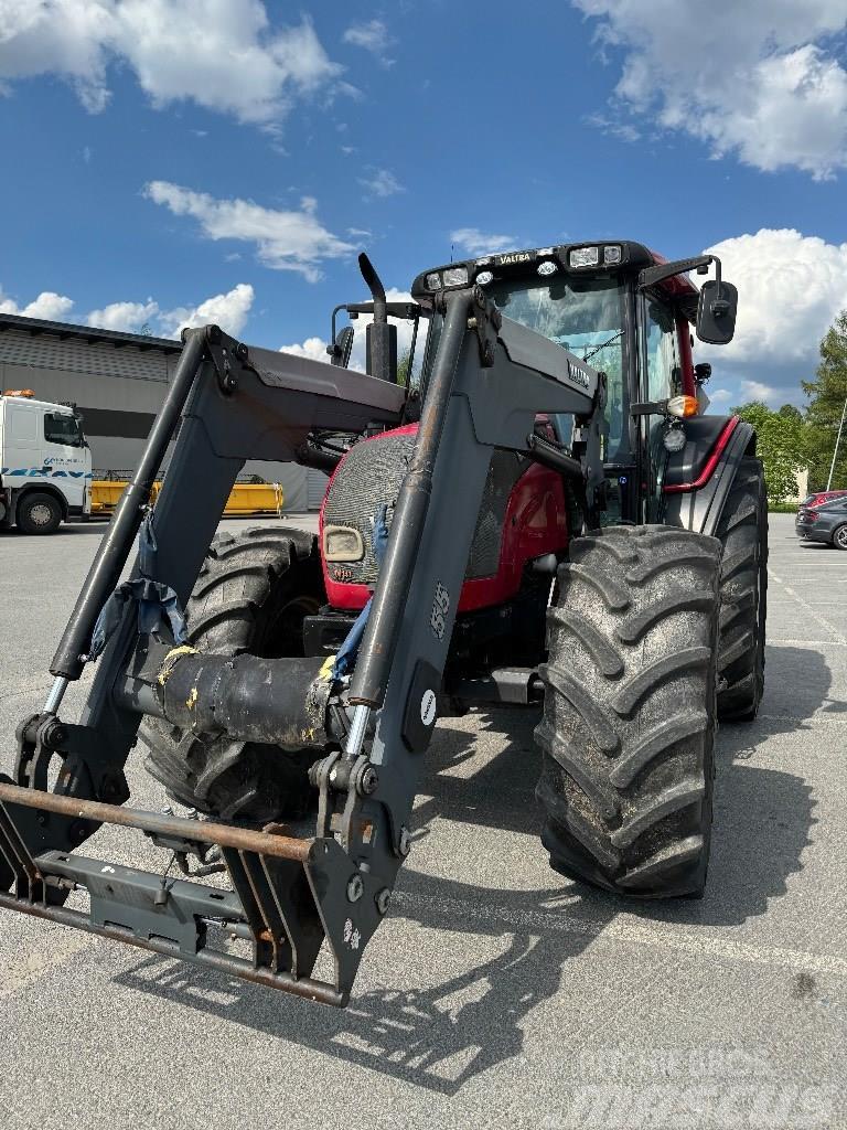 Valtra N141 Advance Tractores