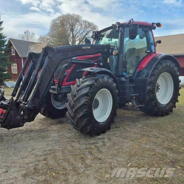 Valtra N175A Tractores