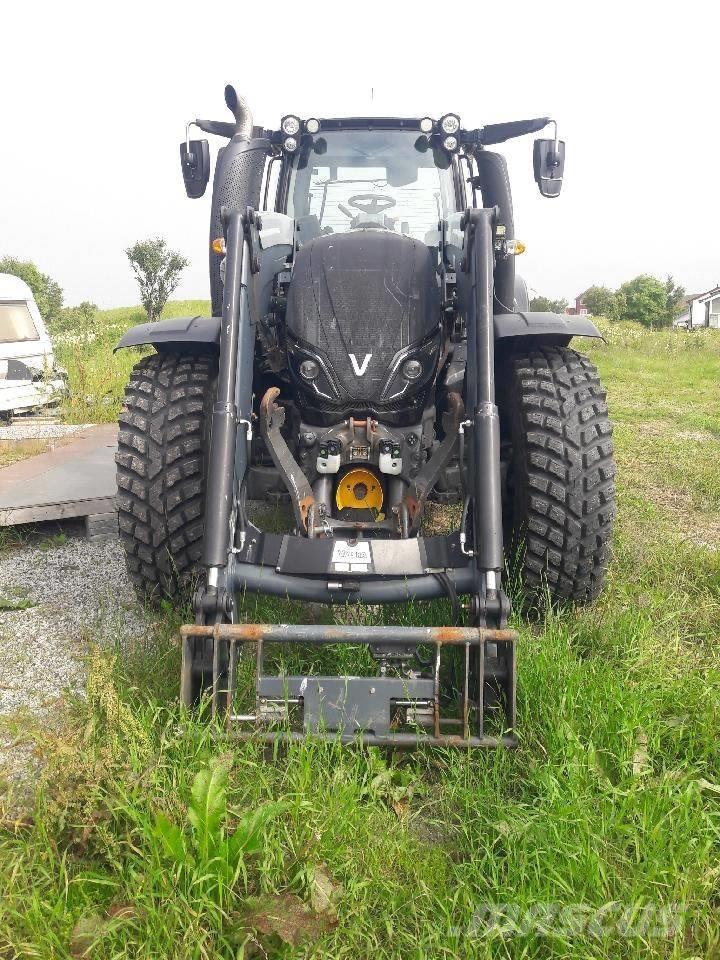 Valtra T 254 Tractores