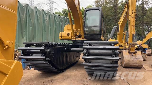 CAT 320 C Excavadoras anfibio