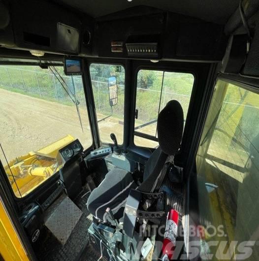 Bomag BC772EB-2 Rodillos de un solo tambor